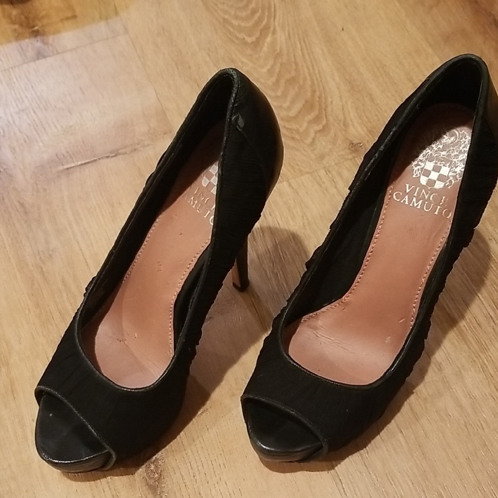 Vince Camuto Elegant Black Peep-Toe Heels